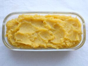 保存容器にたっぷり入れたいもきんとんの作り置き