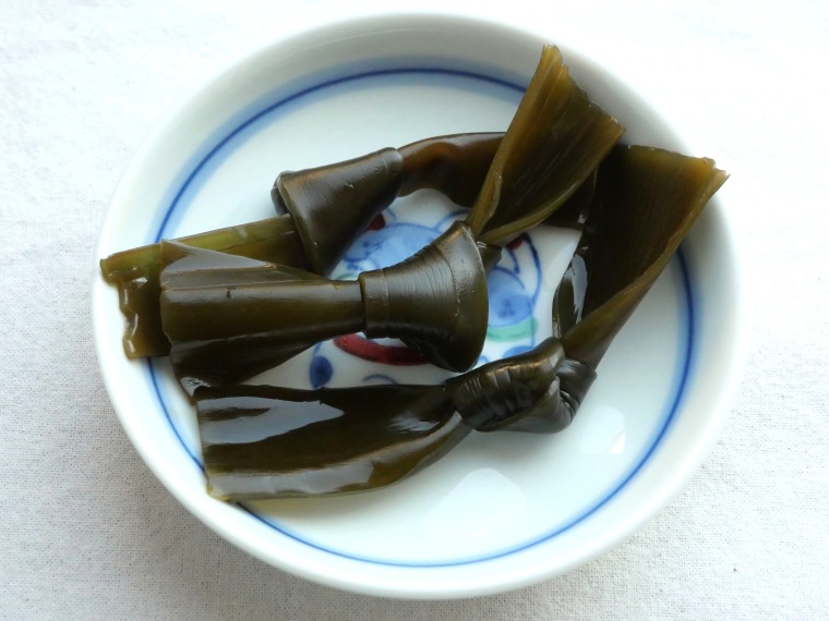 結び昆布の煮物（電気圧力鍋使用）
