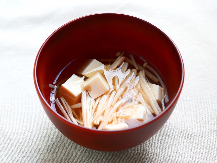 えのきと豆腐のスープの写真