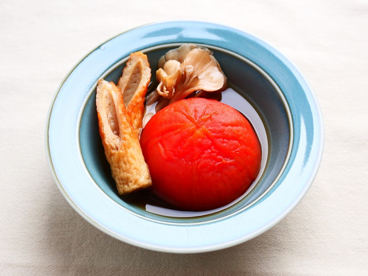 トマトと舞茸の冷やしおでんの写真