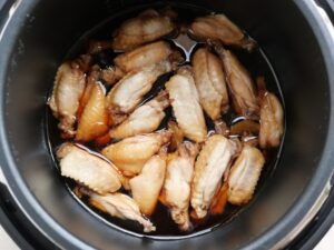 圧力調理後の鶏手羽中