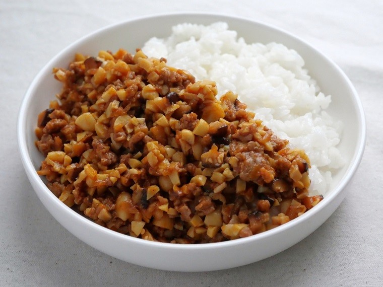 大豆と豚肉のカレーそぼろの写真