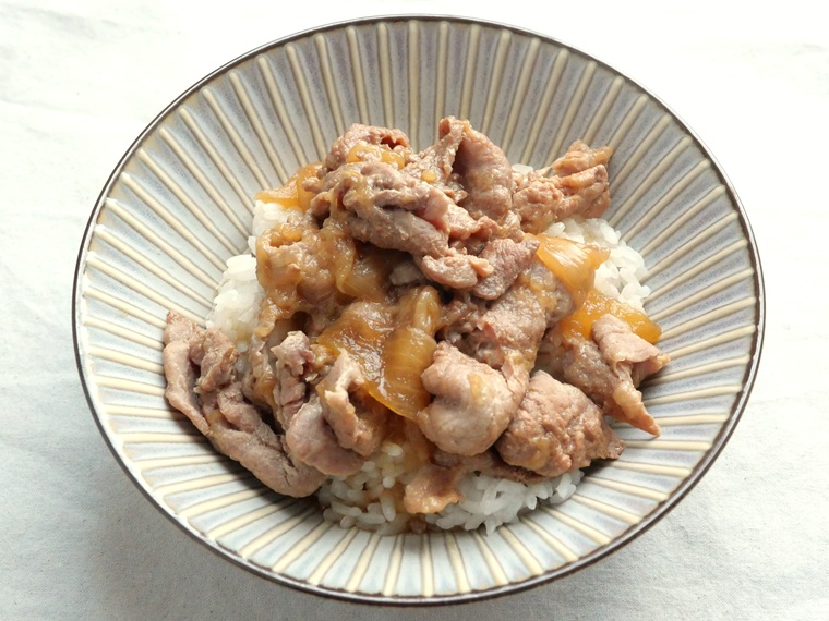 つゆだく豚丼（電気圧力鍋使用）