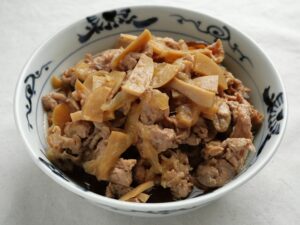 豚肉とエリンギのにんにく醤油煮の写真
